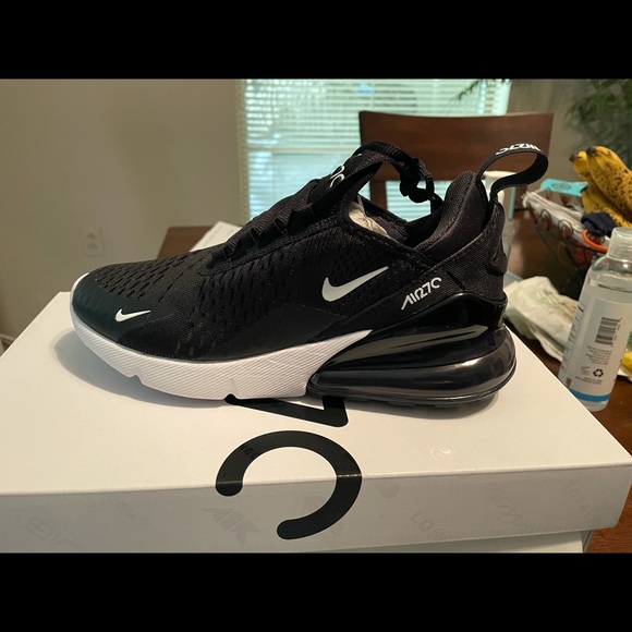 Nike Shoes - Air max 270 women’s